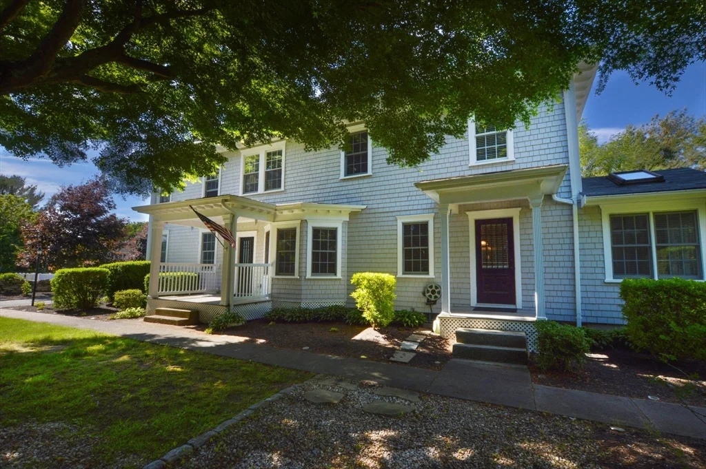 3 bed, 2 bath apartment for rent at 66 Tucker Ln Unit 2, Dartmouth — photo 2 of 29