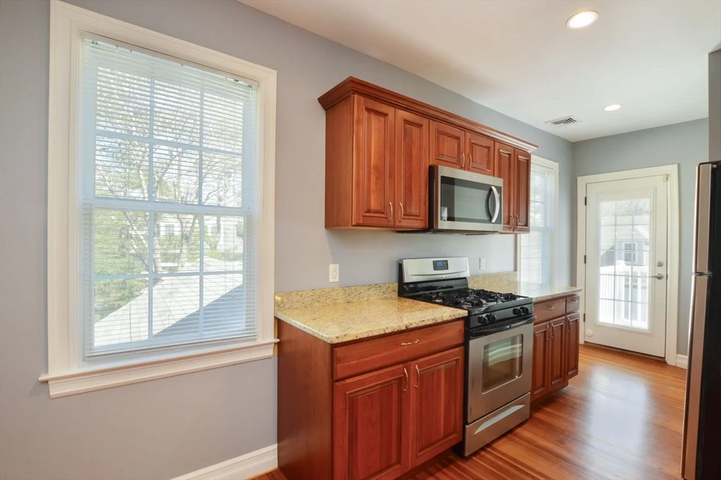 2 bed, 2 bath apartment for rent at 66 Tucker Ln Unit 3, Dartmouth — photo 11 of 27