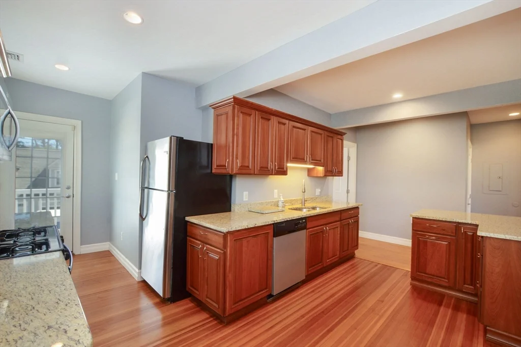 2 bed, 2 bath apartment for rent at 66 Tucker Ln Unit 3, Dartmouth — photo 12 of 27