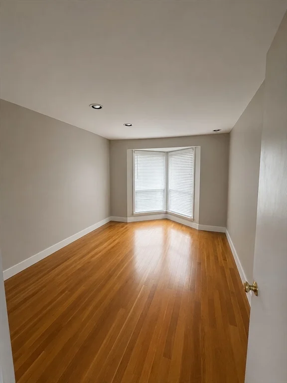 3 bed, 2 bath apartment for rent at 66 Vincent Drive Winter Rental Unit 66, East Braintree — photo 8 of 25