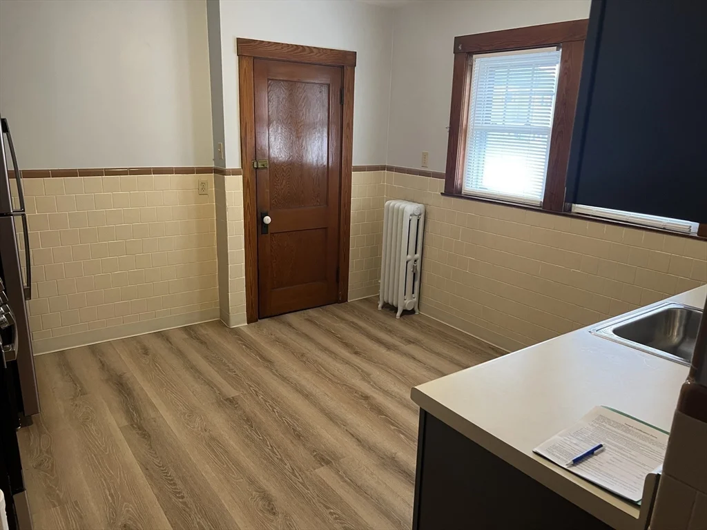 2 bed, 1 bath apartment for rent at 66 Waldemar Ave Unit 2, Winthrop — photo 7 of 18