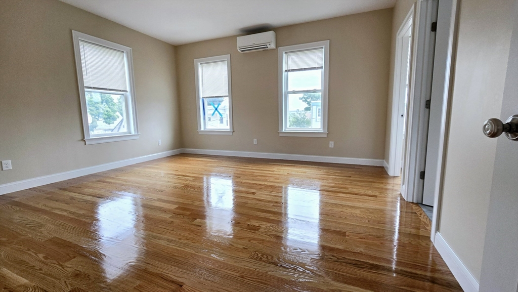3 bed, 2 bath apartment for rent at 66 Waverly St Unit 1, Brighton — photo 8 of 10