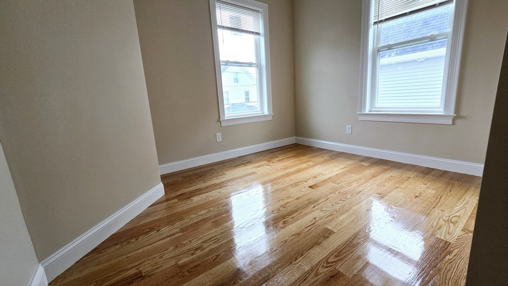 3 bed, 2 bath apartment for rent at 66 Waverly St Unit 1, Brighton — photo 6 of 10