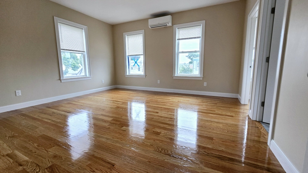 3 bed, 2 bath apartment for rent at 66 Waverly St Unit 1, Brighton — photo 9 of 10