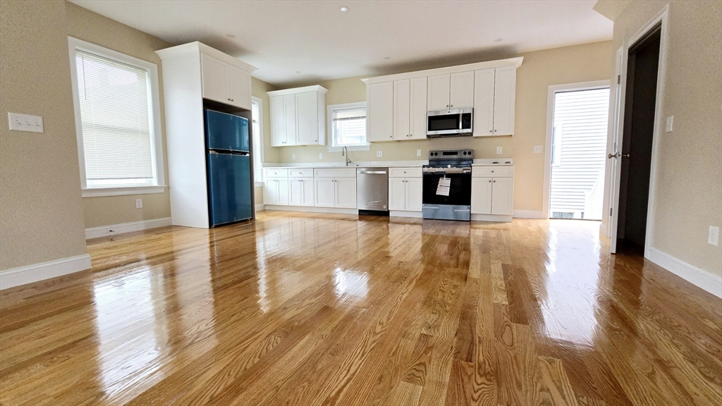 3 bed, 2 bath apartment for rent at 66 Waverly St Unit 1, Brighton