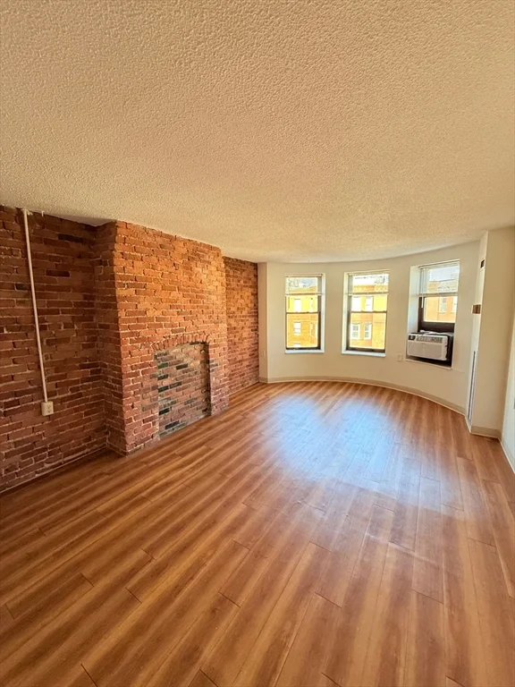 2 bed, 1 bath apartment for rent at 66 Westland Ave Unit 205, Fenway — photo 2 of 15