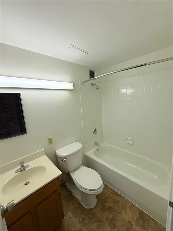 2 bed, 1 bath apartment for rent at 66 Westland Ave Unit 205, Fenway — photo 13 of 15