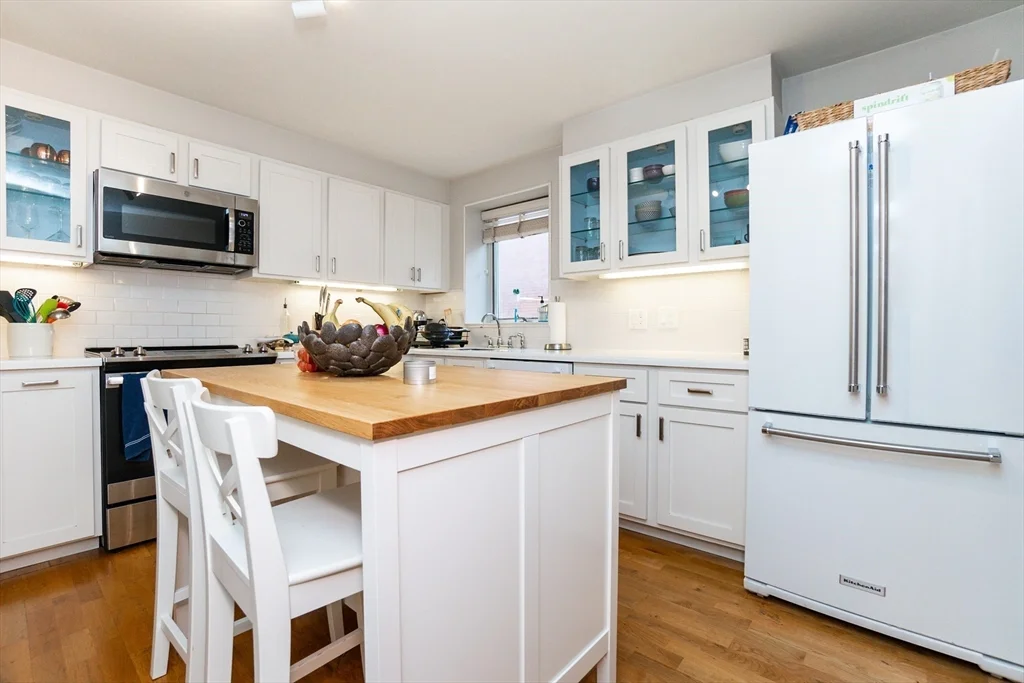 2 bed, 2 bath apartment for rent at 66 Winchester St Unit 502, Coolidge Corner — photo 9 of 22