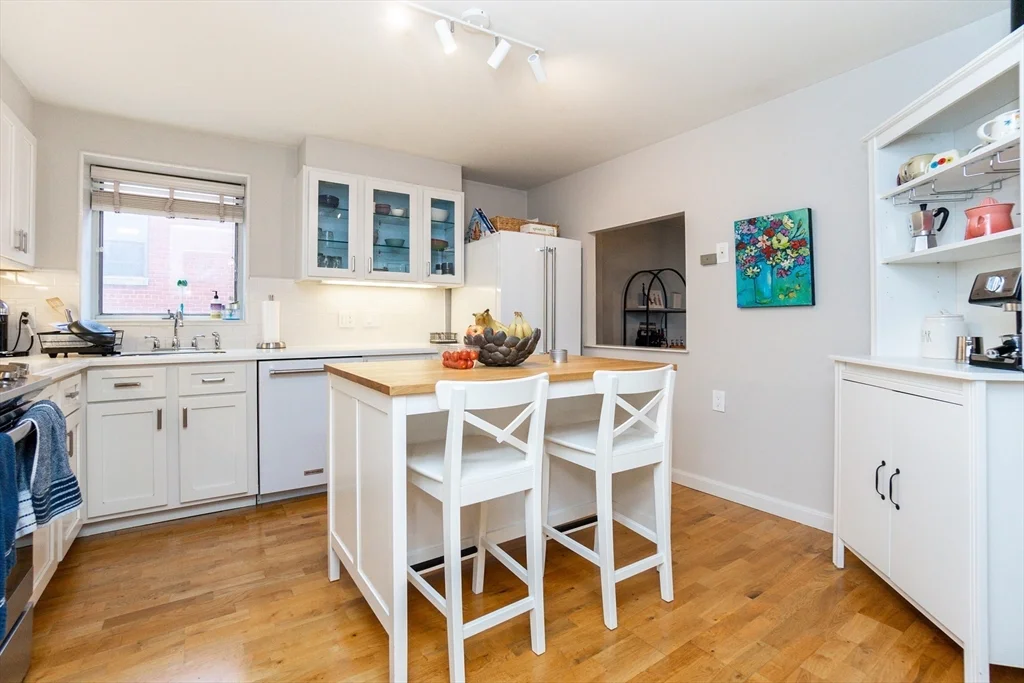 2 bed, 2 bath apartment for rent at 66 Winchester St Unit 502, Coolidge Corner — photo 8 of 22