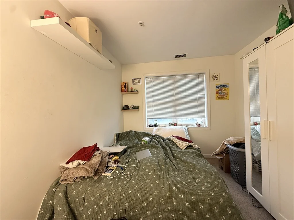 3 bed, 1 bath apartment for rent at 660 Cambridge St Unit 302, Kendall Square — photo 6 of 9