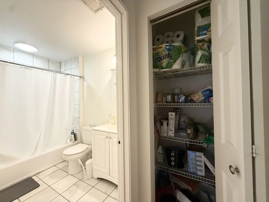 3 bed, 1 bath apartment for rent at 660 Cambridge St Unit 302, Kendall Square — photo 4 of 9