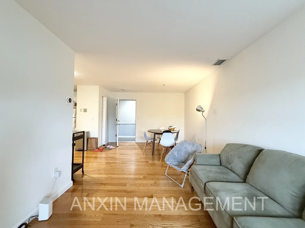 2 bed, 1 bath apartment for rent at 660 Cambridge St Unit 401, East Cambridge — photo 6 of 11