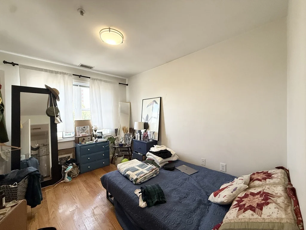 3 bed, 1 bath apartment for rent at 660 Cambridge St Unit 402, East Cambridge — photo 9 of 9