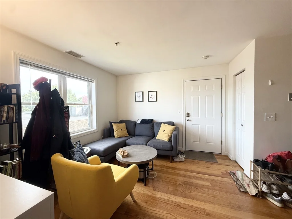 3 bed, 1 bath apartment for rent at 660 Cambridge St Unit 402, East Cambridge — photo 2 of 9