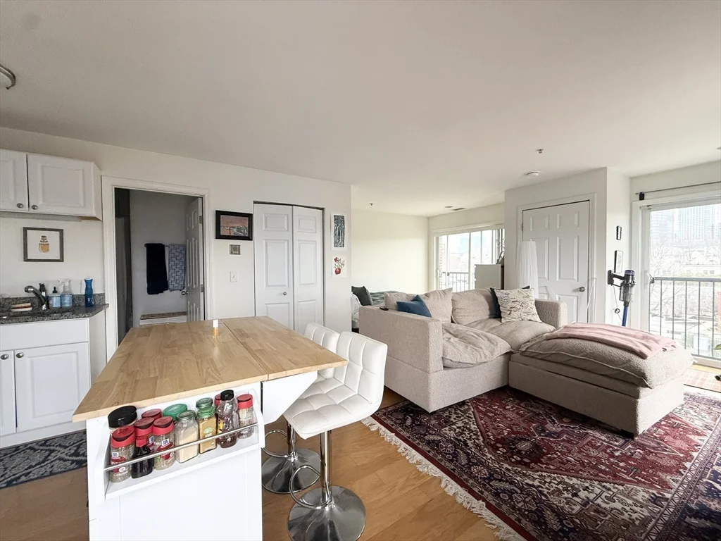 Studio bed, 1 bath apartment for rent at 660 Cambridge St Unit 404, Kendall Square — photo 3 of 14