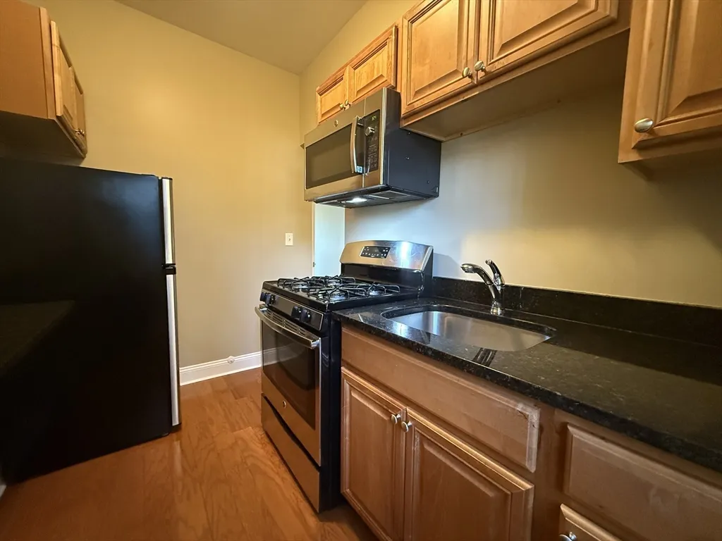Studio bed, 1 bath apartment for rent at 660 Huntington Ave Unit 18, Mission Hill — photo 9 of 23