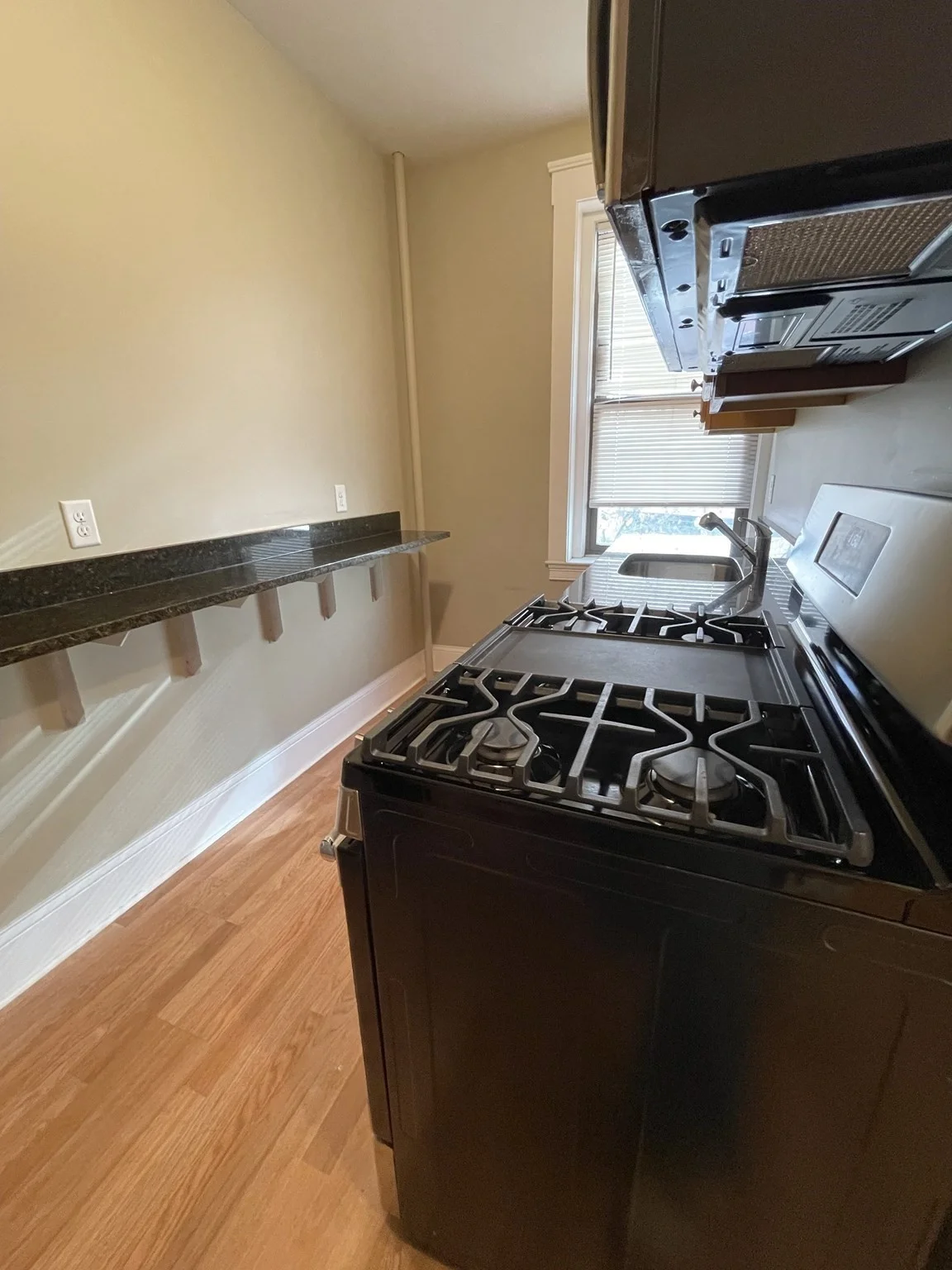 Studio bed, 1 bath apartment for rent at 660 Huntington Ave Unit 35, Mission Hill — photo 6 of 20