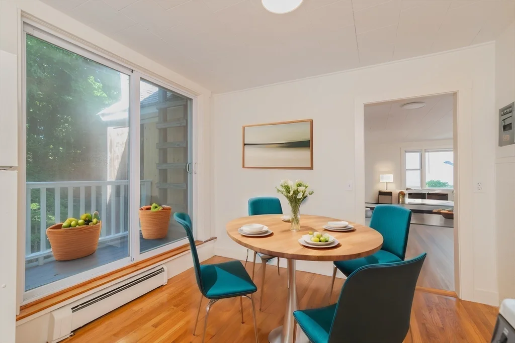 2 bed, 1 bath apartment for rent at 660 Jerusalem Rd Unit 4, North Cohasset — photo 3 of 24
