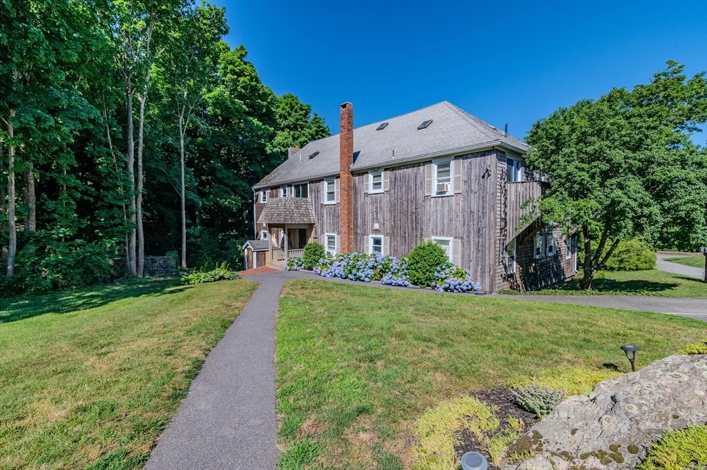 2 bed, 1 bath apartment for rent at 660 Jerusalem Rd Unit 4, North Cohasset — photo 17 of 24