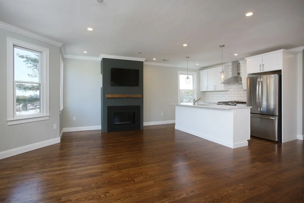 3 bed, 2 bath apartment for rent at 660 Somerville Ave Unit 2, Spring Hill — photo 3 of 11