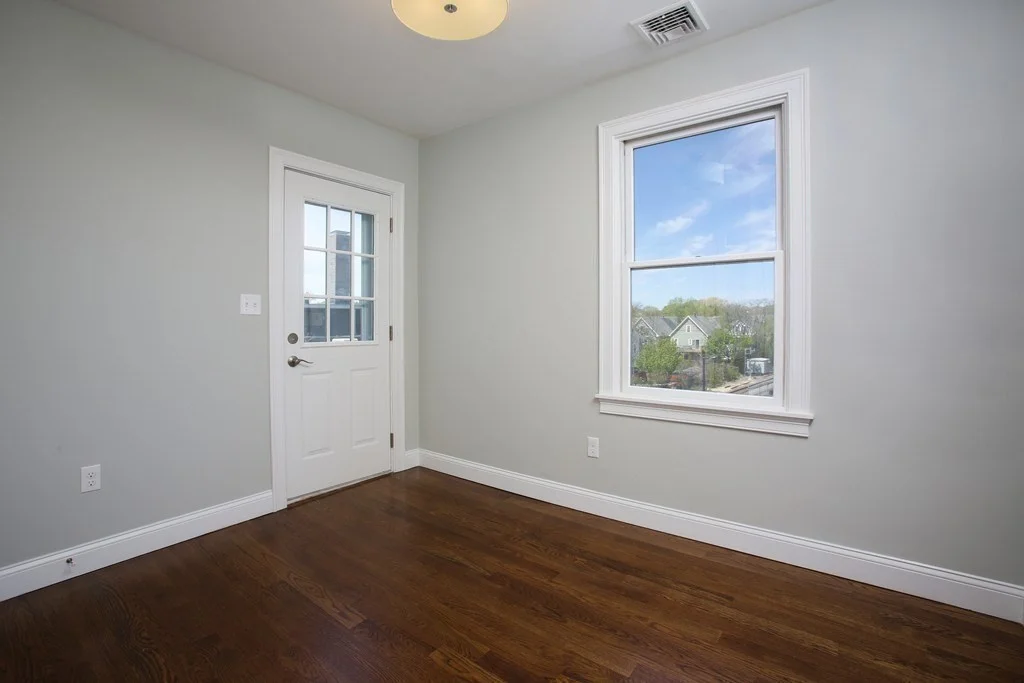 3 bed, 2 bath apartment for rent at 660 Somerville Ave Unit 2, Spring Hill — photo 4 of 11