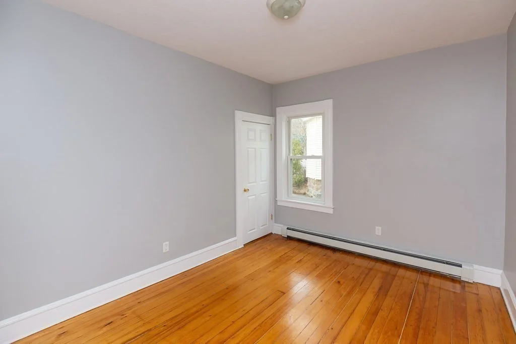 3 bed, 1 bath apartment for rent at 661 Maple St Unit 1, Fall River — photo 5 of 11