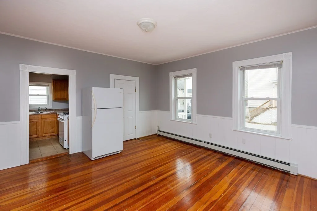 3 bed, 1 bath apartment for rent at 661 Maple St Unit 1, Fall River — photo 4 of 11