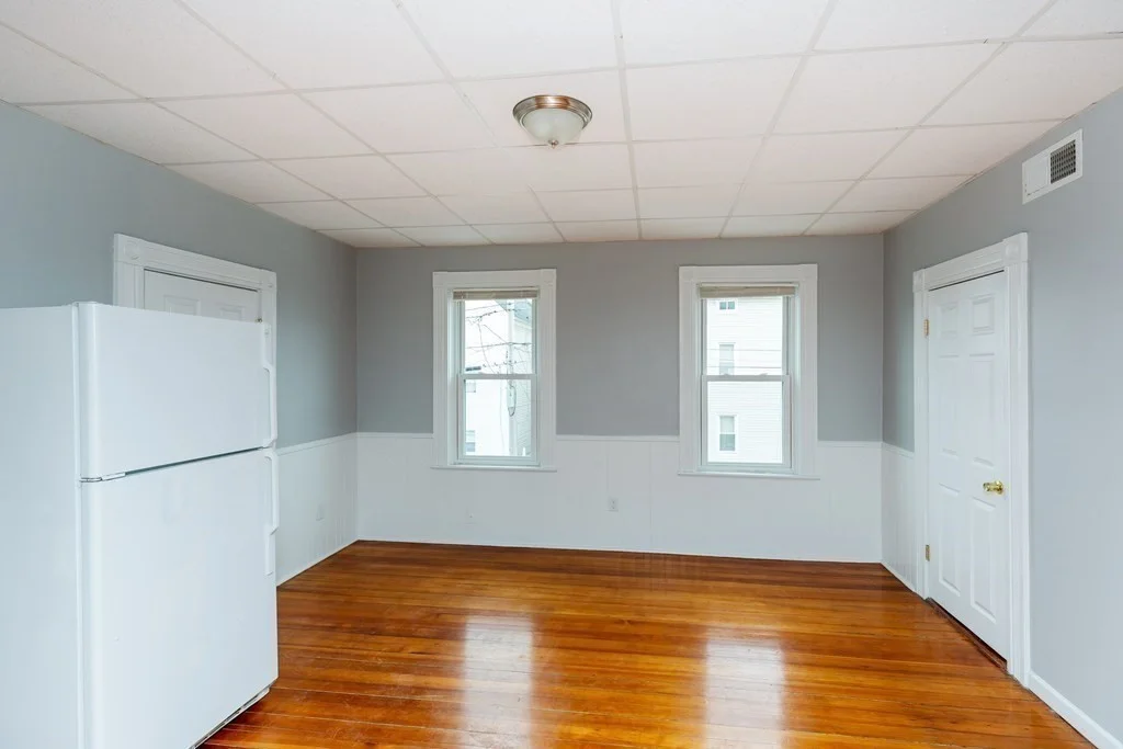 3 bed, 1 bath apartment for rent at 661 Maple St Unit 2, Fall River — photo 10 of 20