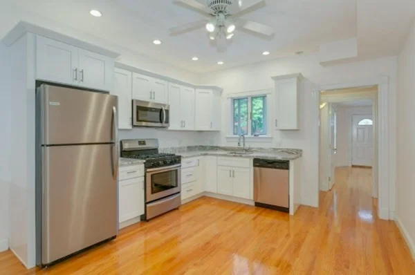 2 bed, 1 bath apartment for rent at 662 E 5th St Unit 2, South Boston