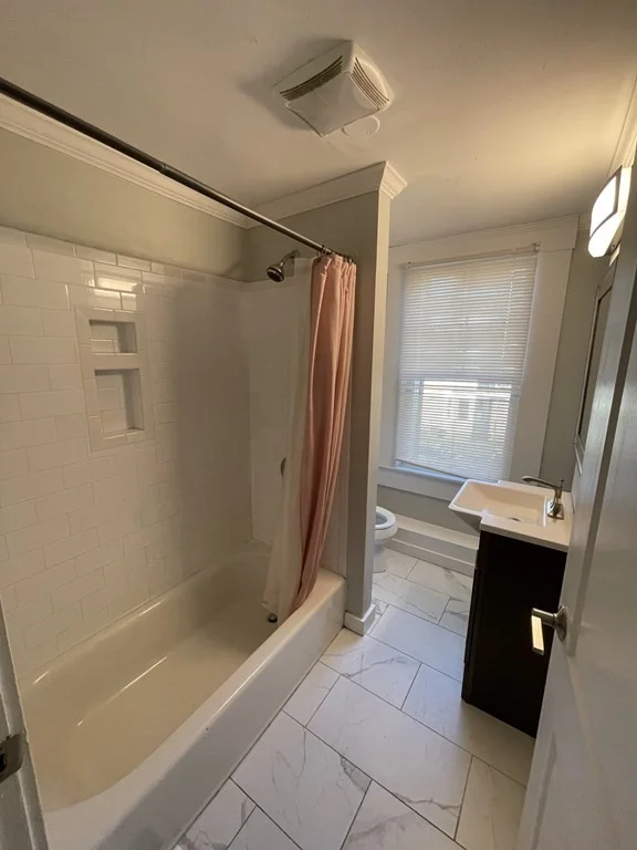 4 bed, 2 bath apartment for rent at 662 Moody St Unit 2, Waltham — photo 5 of 10