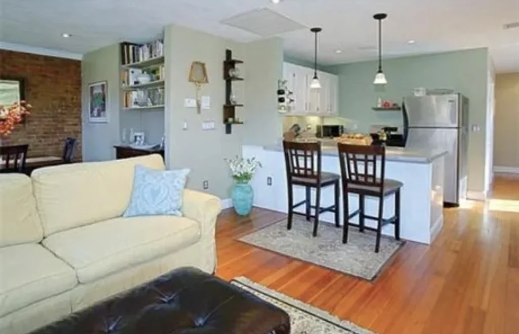 2 bed, 1 bath apartment for rent at 662 Tremont St Unit 5, South End — photo 3 of 27