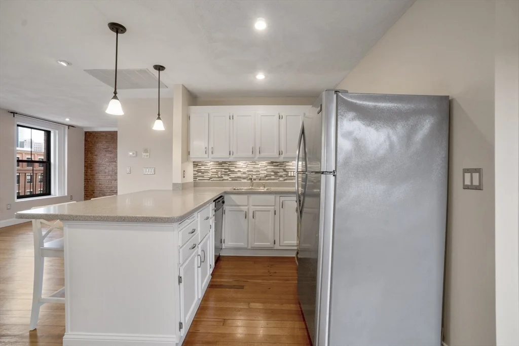 2 bed, 1 bath apartment for rent at 662 Tremont St Unit 5, South End — photo 11 of 27