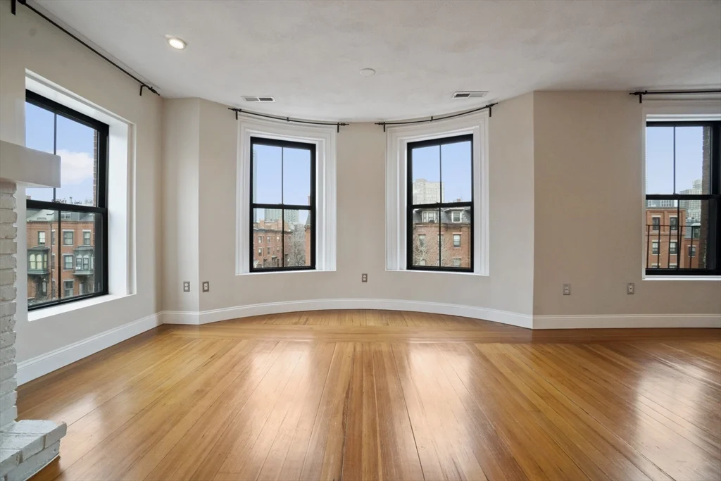 2 bed, 1 bath apartment for rent at 662 Tremont St Unit 5, South End — photo 4 of 27