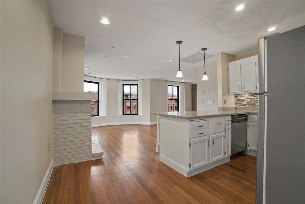 2 bed, 1 bath apartment for rent at 662 Tremont St Unit 5, South End — photo 12 of 27