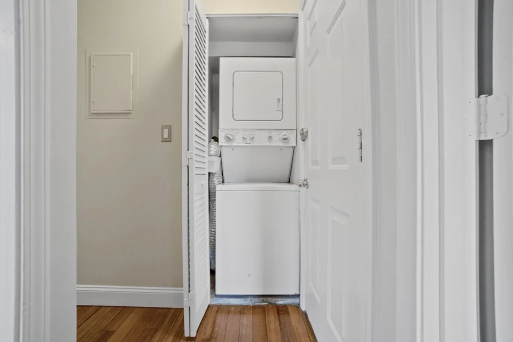2 bed, 1 bath apartment for rent at 662 Tremont St Unit 5, South End — photo 20 of 27