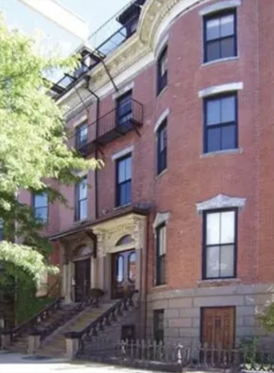 2 bed, 1 bath apartment for rent at 662 Tremont St Unit 5, South End — photo 26 of 27