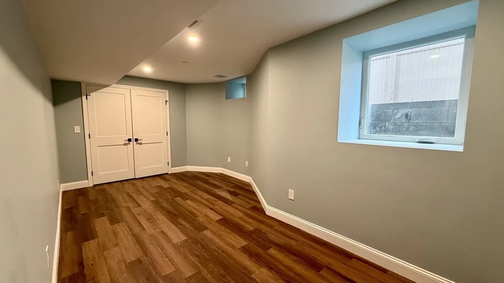 5 bed, 3 bath apartment for rent at 663 Columbia Rd Unit 1, Dorchester — photo 13 of 17