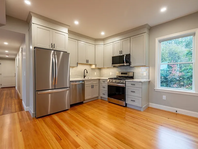 4 bed, 2 bath apartment for rent at 663 Columbia Rd Unit 3, Dorchester — photo 21 of 25