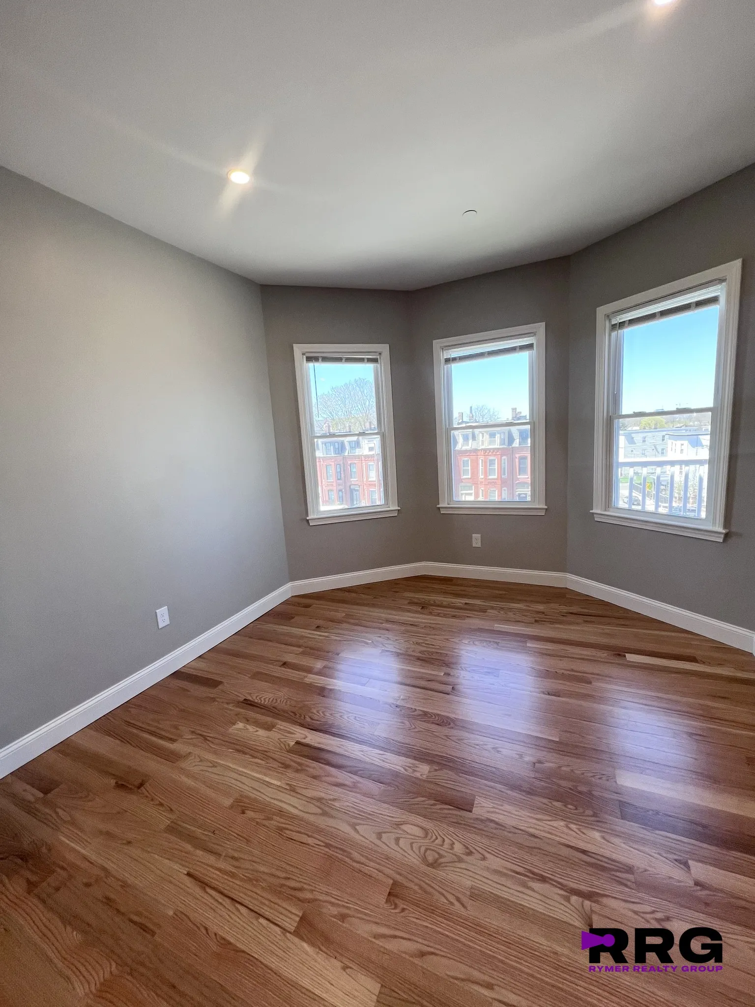 4 bed, 2 bath apartment for rent at 663 Columbia Rd Unit 3, Dorchester — photo 4 of 25