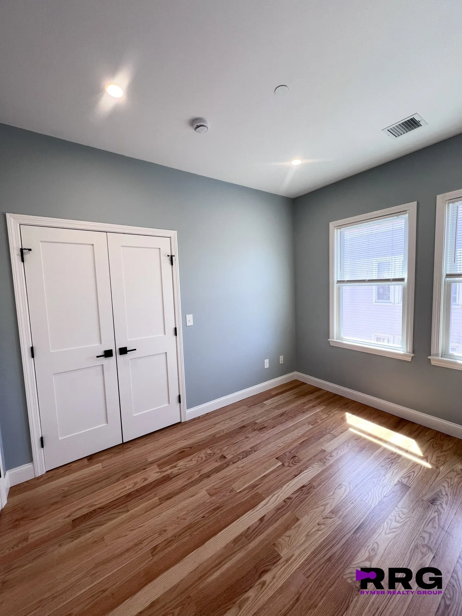 4 bed, 2 bath apartment for rent at 663 Columbia Rd Unit 3, Dorchester — photo 7 of 25