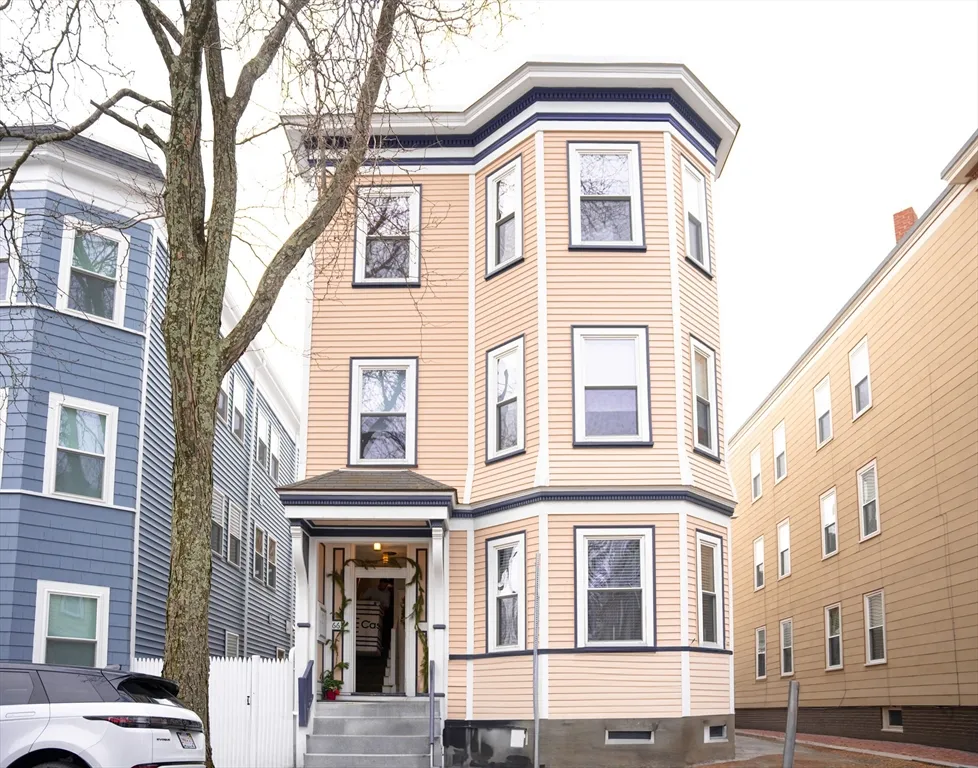 2 bed, 2 bath apartment for rent at 663 E 7th Unit 3, South Boston — photo 15 of 17