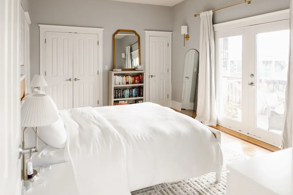 2 bed, 2 bath apartment for rent at 663 E 7th Unit 3, South Boston — photo 10 of 17