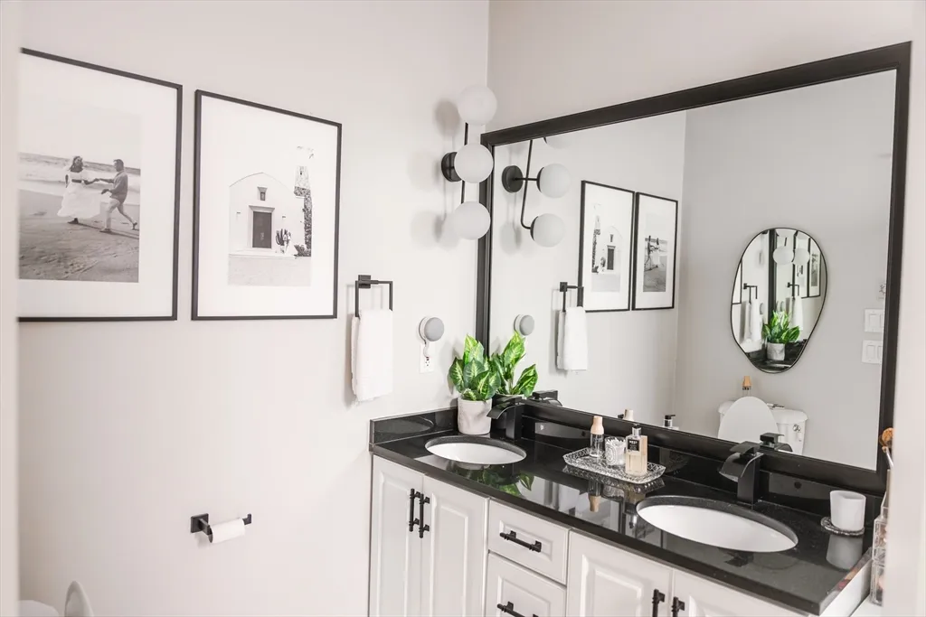 2 bed, 2 bath apartment for rent at 663 E 7th Unit 3, South Boston — photo 12 of 17