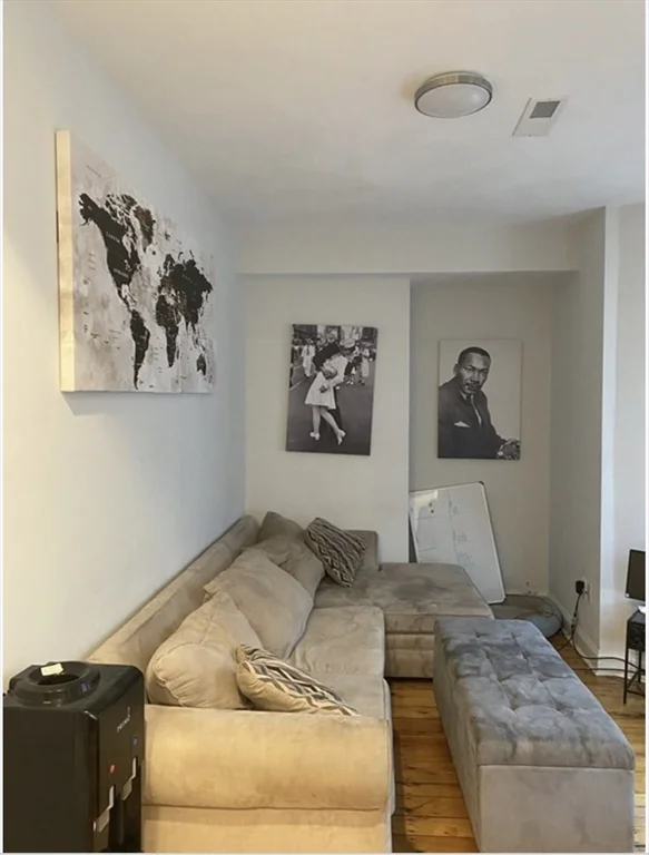 3 bed, 1 bath apartment for rent at 663 East Broadway Unit 2A, South Boston — photo 2 of 13