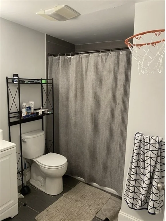 3 bed, 1 bath apartment for rent at 663 East Broadway Unit 2A, South Boston — photo 11 of 13