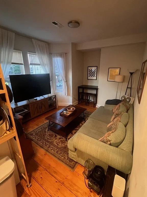 3 bed, 1 bath apartment for rent at 663 East Broadway Unit 2B, South Boston — photo 2 of 8