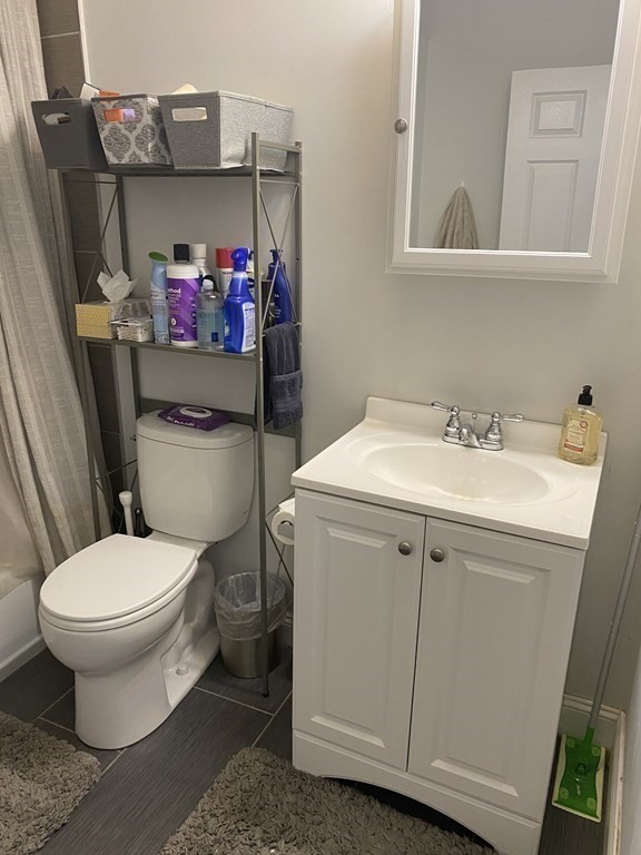 3 bed, 1 bath apartment for rent at 663 East Broadway Unit 3B, South Boston — photo 8 of 14