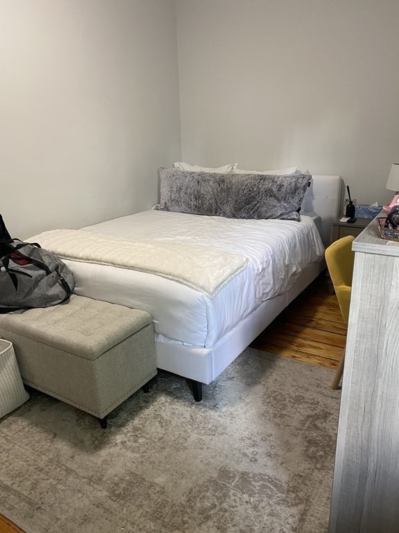 3 bed, 1 bath apartment for rent at 663 East Broadway Unit 3B, South Boston — photo 5 of 14