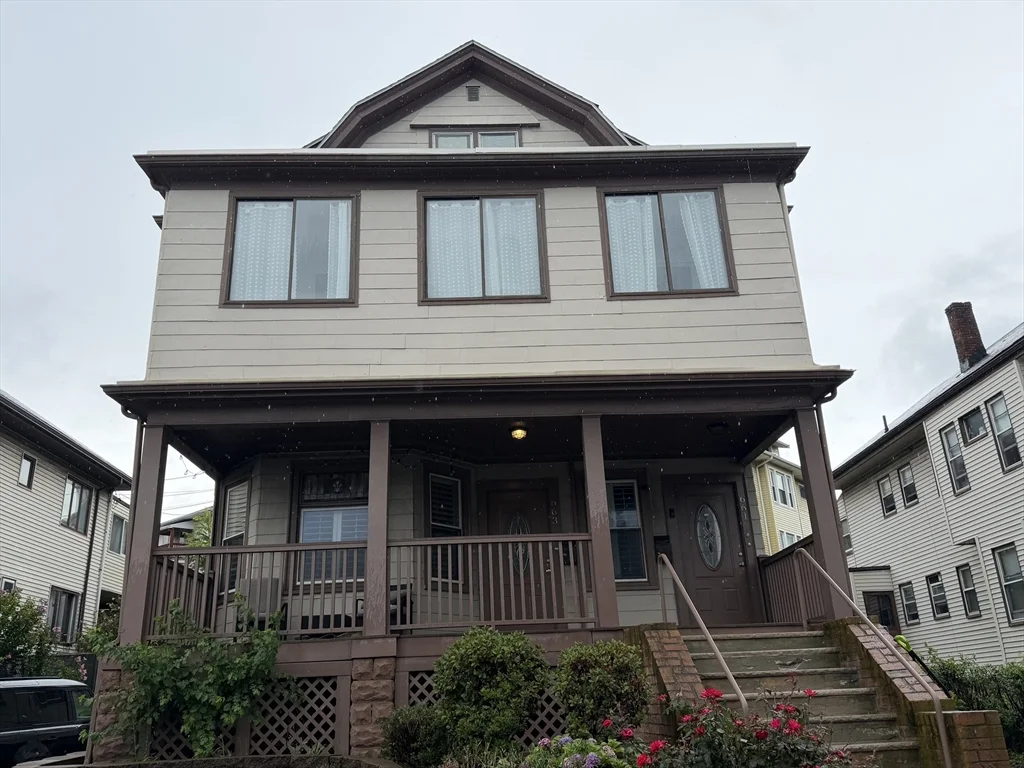 2 bed, 1 bath apartment for rent at 663 Fellsway Unit 1, Wellington