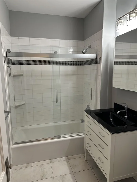2 bed, 1 bath apartment for rent at 663 Fellsway Unit 1, Wellington — photo 15 of 21